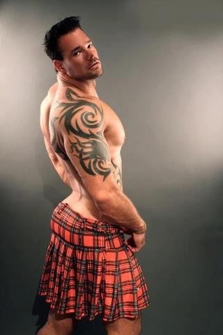 Hot or Not : Men Wearing Kilt