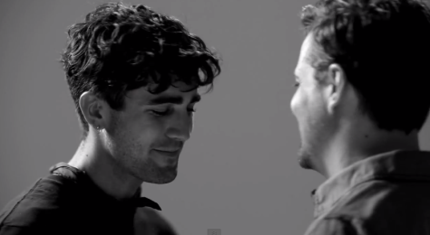 Watch This : Strangers Kissing In “First Kiss”