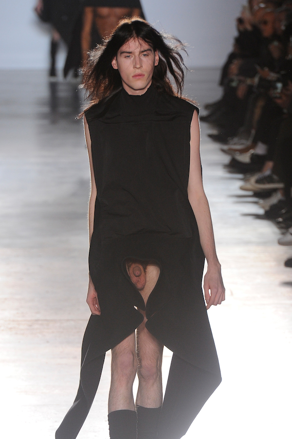 Fashion : Penis Is The New Black