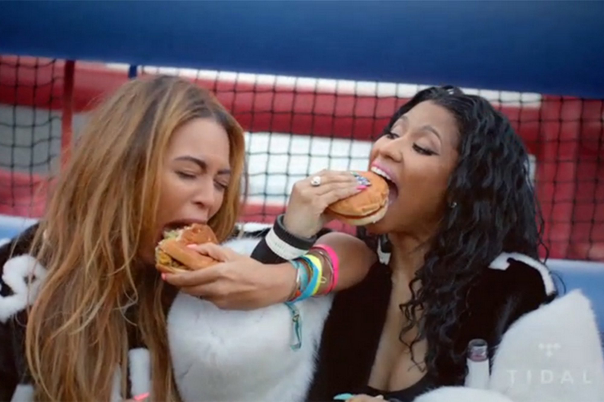 Music : Taylor Or Beyonce & Nicki