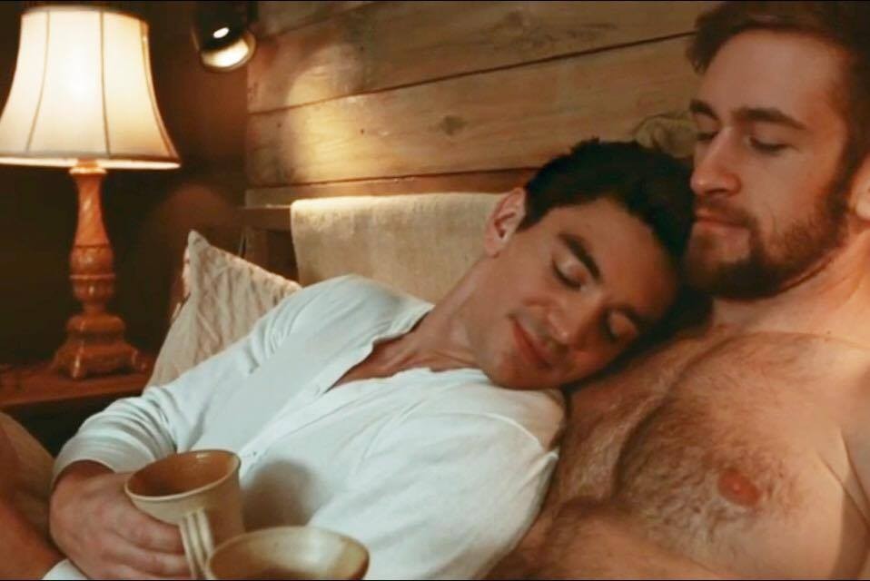 Music : Steve Grand Covers Mariah Carey For Xmas