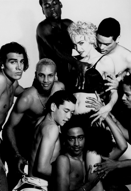 Movie : Strike a Pose