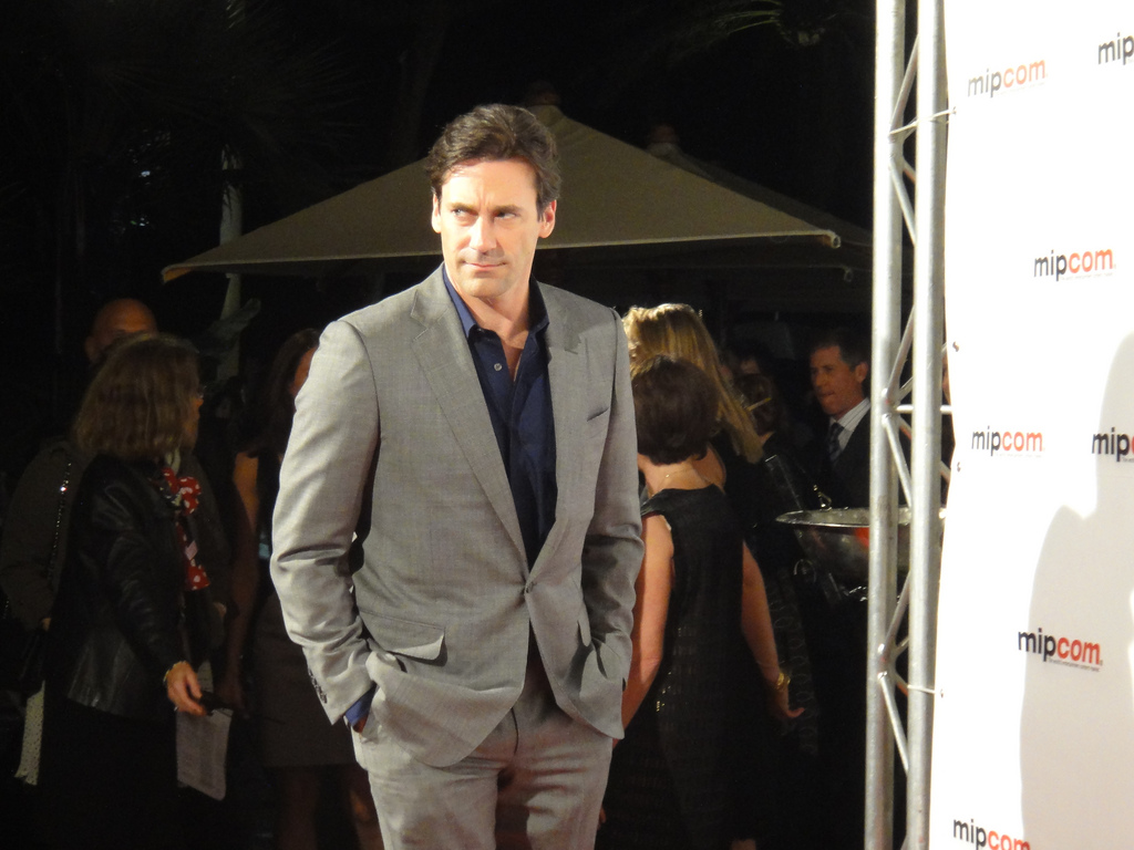 Hottie of the Day: Jon Hamm’s Bulge Causes Twitter Meltdown
