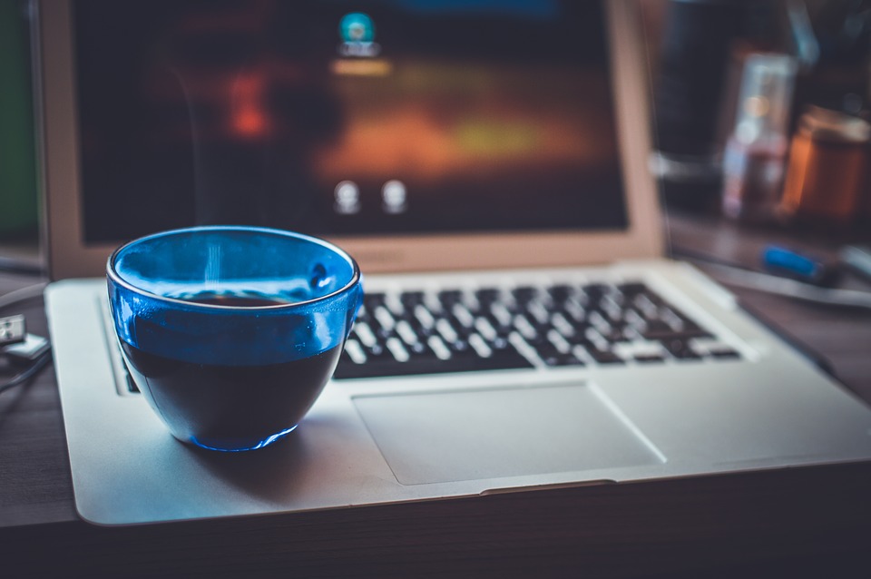 Survey: Watching Porn When in a Relationship, Is It Cheating?